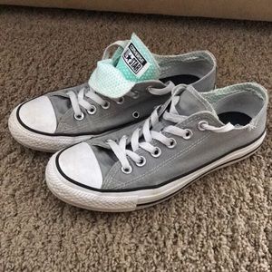 Women’s Gray Converse Size 7.5